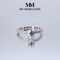 Nina-sormus - Ovaali moissaniittisormus pavé-sivukivillä