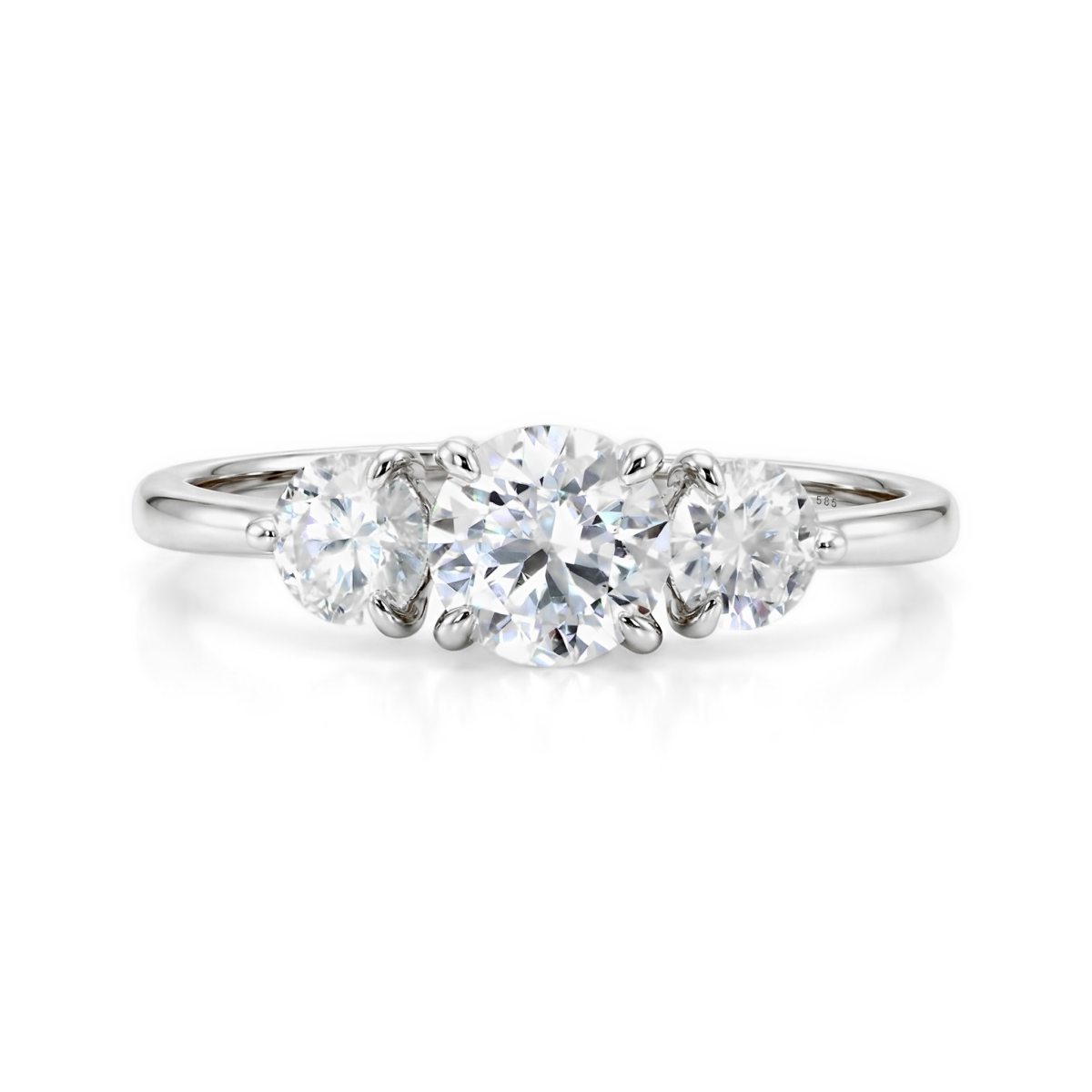 Aventine - Kolmikivinen moissaniittisormus | My Moissanite